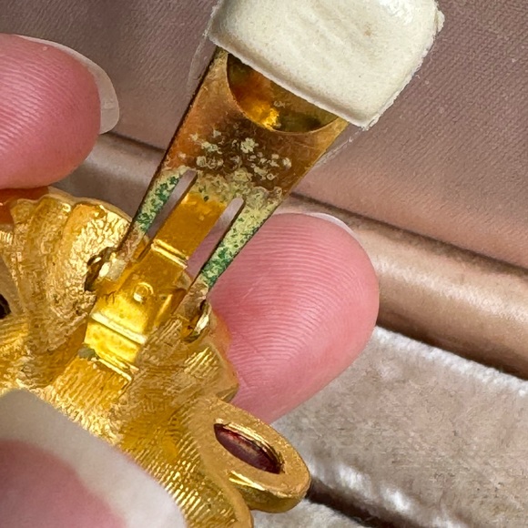 Fendi Gripoix Logo Earrings - Picture 7 of 7